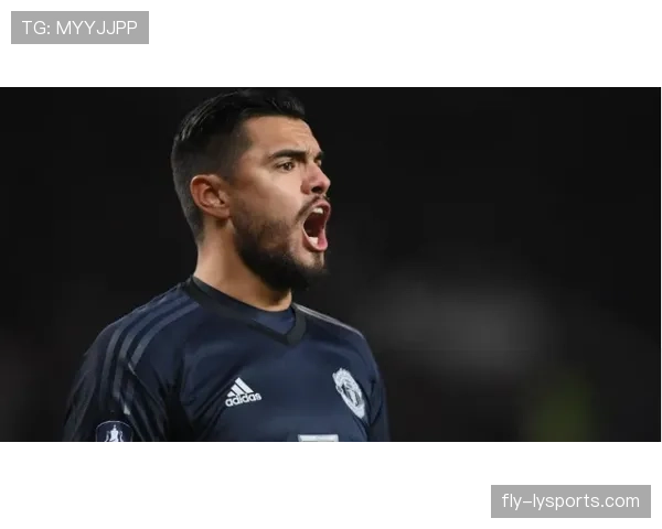 卡瓦尼比赛后豪宅又进了名表，普通人感受就是钱包在哭